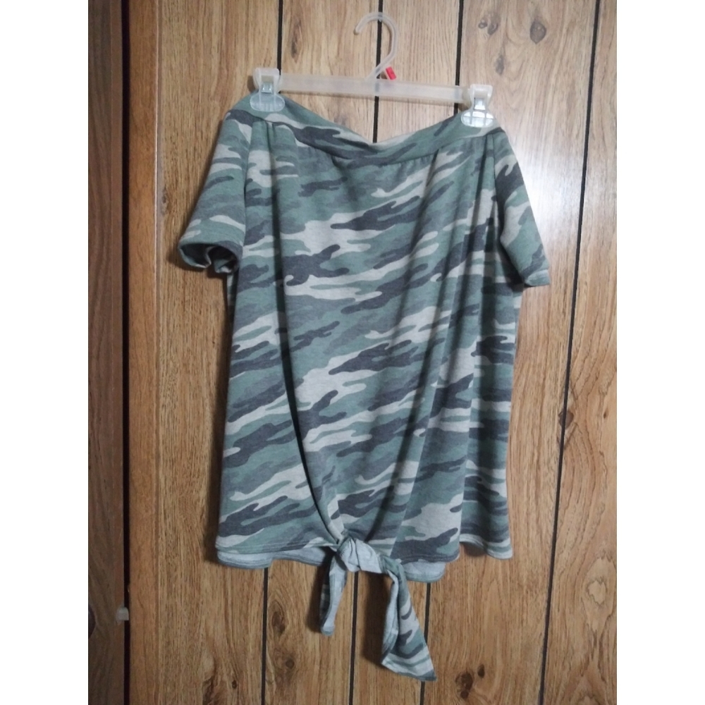Off Shoulder Camo Top